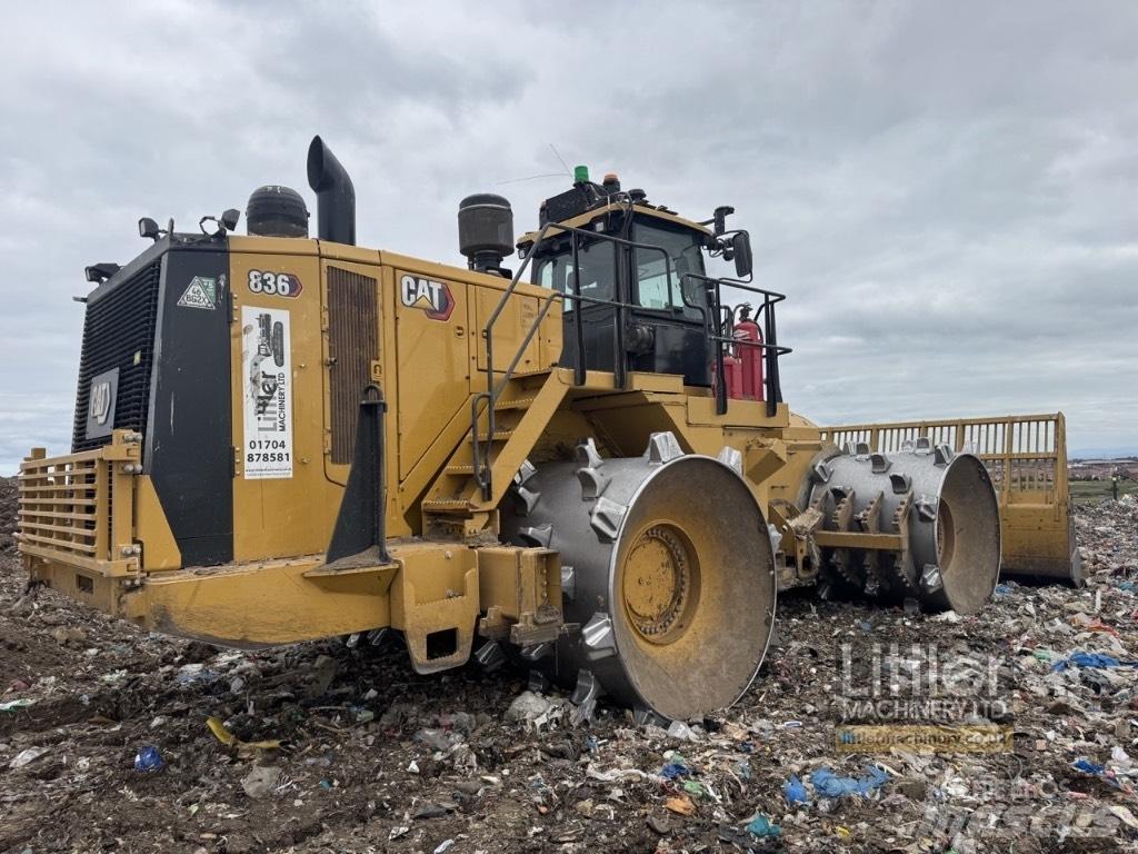 CAT 836 Atliekų presai
