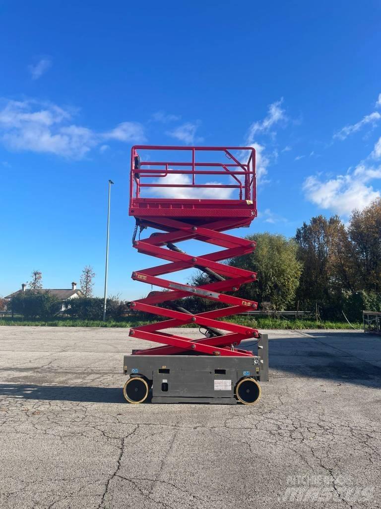 Airo X 12 EN Žirkliniai keltuvai
