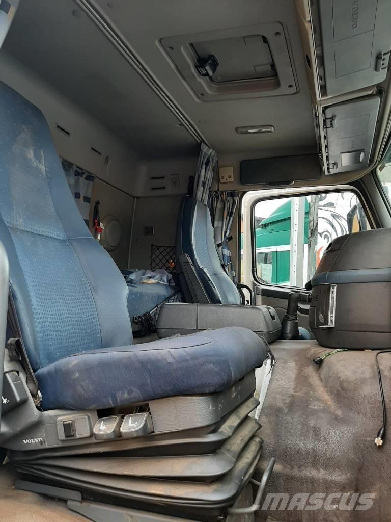 Volvo FM 13 Savivarčių priekabų vilkikai