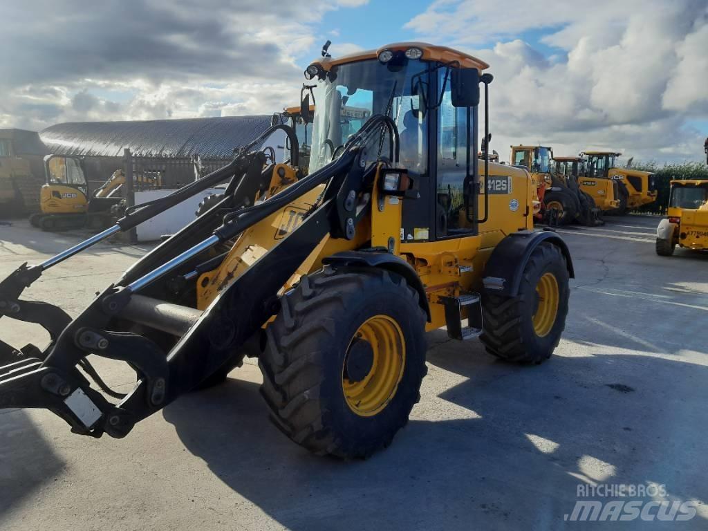 JCB 412 Teleskopiniai krautuvai žemės ūkiui