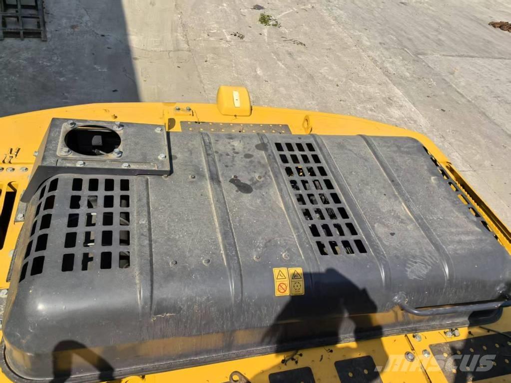 Komatsu PC 200-8 Vikšriniai ekskavatoriai