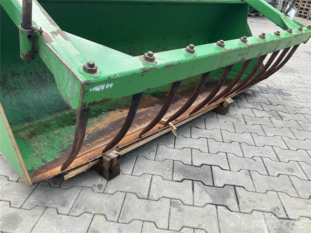 John Deere 2,20 m Frontalinių krautuvų priedai