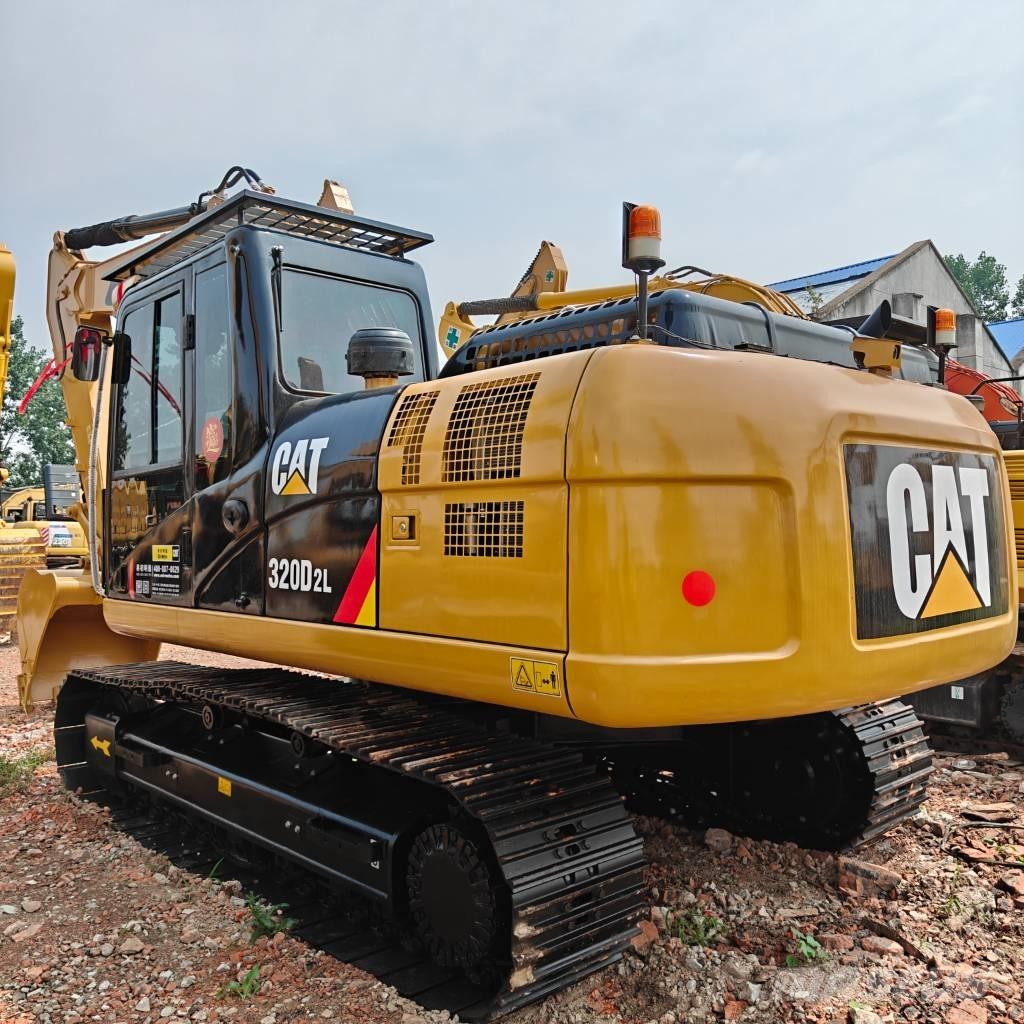 CAT 320D2L Vikšriniai ekskavatoriai