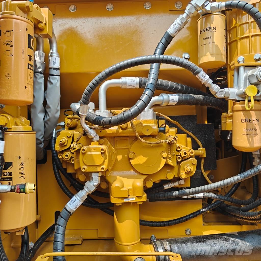 CAT 320D2L Vikšriniai ekskavatoriai