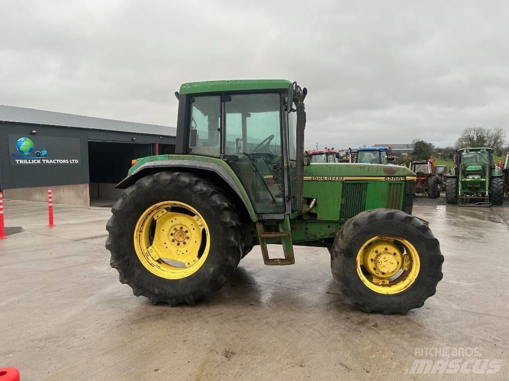 John Deere 6200 Traktoriai