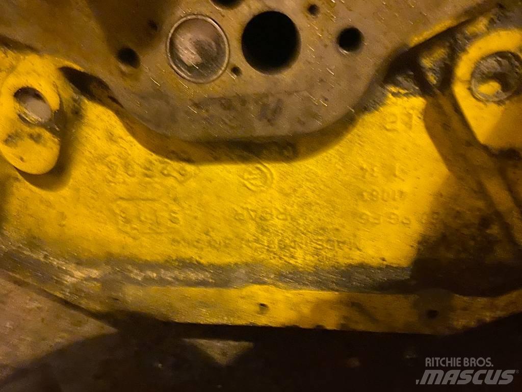 Komatsu PC4000-6 Vikšriniai ekskavatoriai