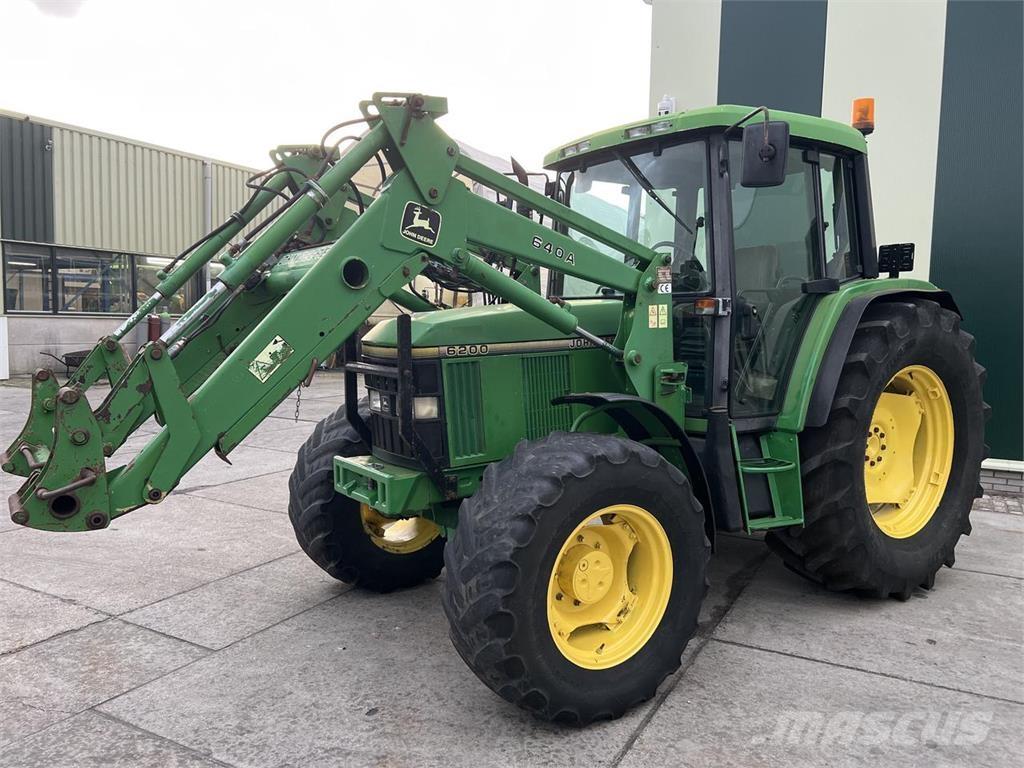 John Deere 6200 Traktoriai