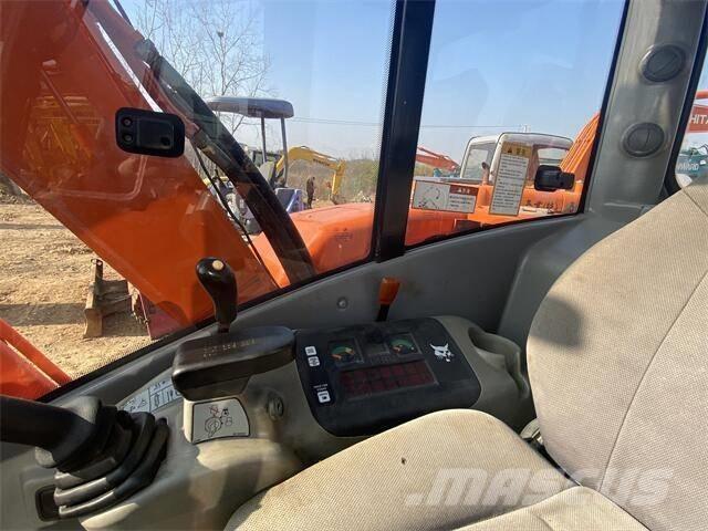 Doosan DX80 Vidutinės galios ekskavatoriai 7-12 t