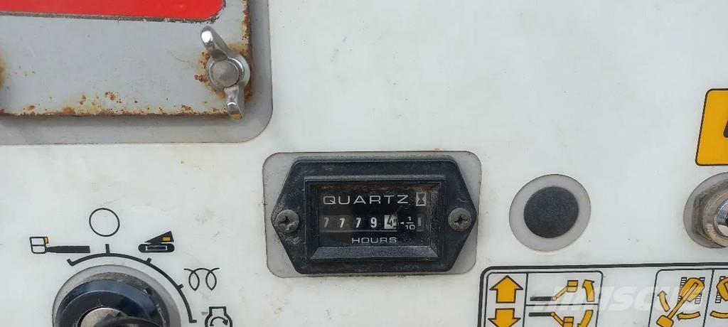 Aichi SR 12 B Teleskopiniai keltuvai