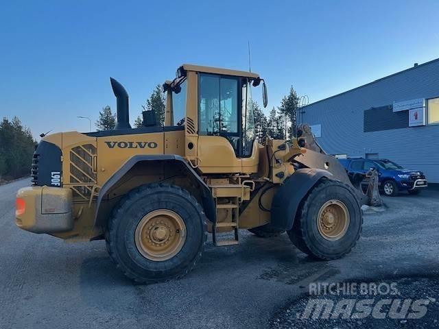 Volvo L90F Naudoti ratiniai krautuvai