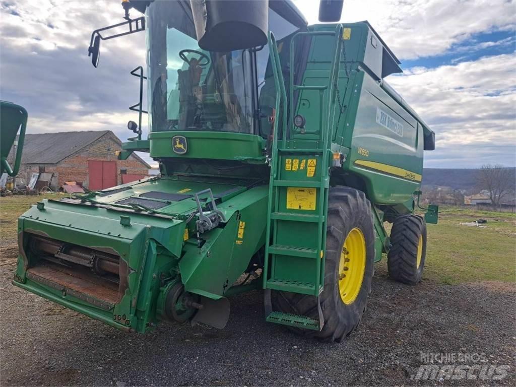 John Deere W650 Derliaus nuėmimo kombainai