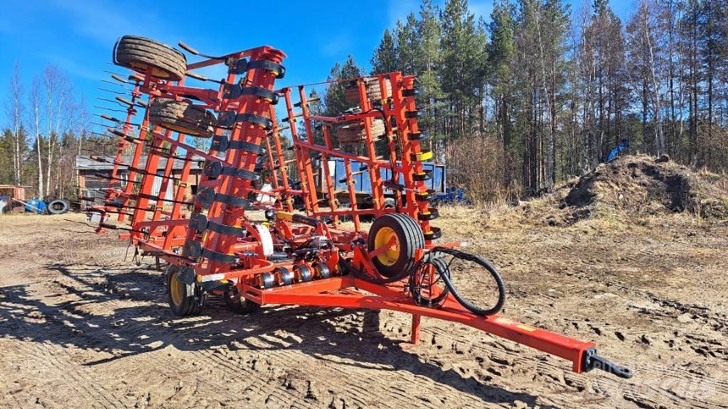 Väderstad Ferox 700 Akėčios