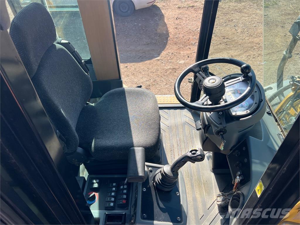 CAT 930 H 4X4 Statyba - Kita