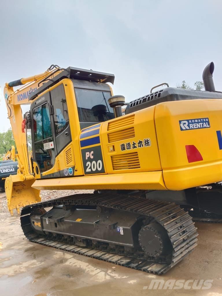 Komatsu PC 200-8 Vikšriniai ekskavatoriai