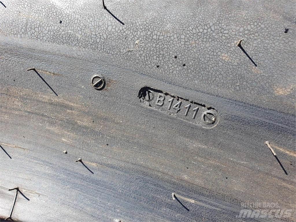 BKT 420/85R30 Padangos, ratai ir ratlankiai