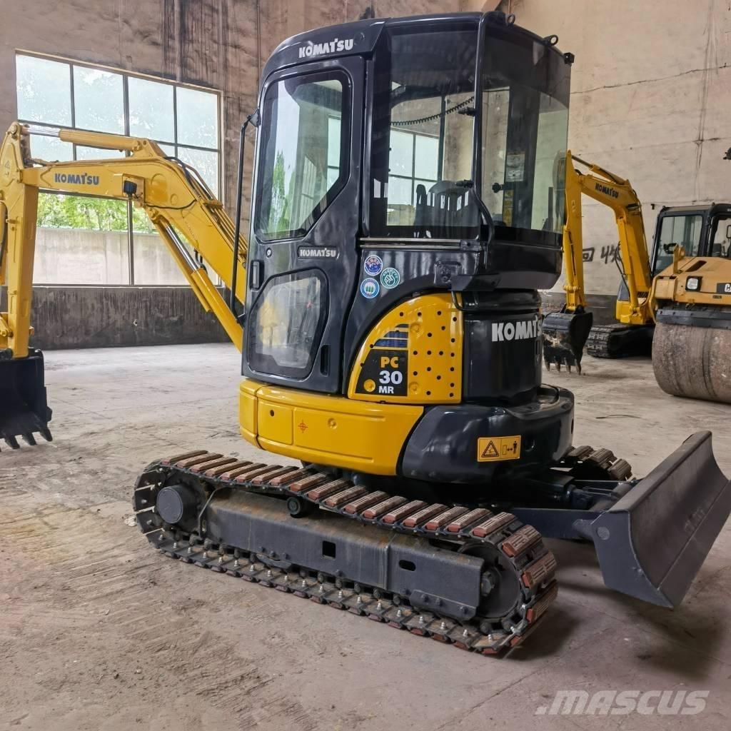 Komatsu PC30 Vikšriniai ekskavatoriai