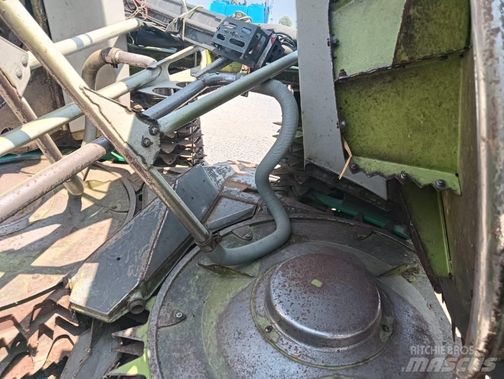CLAAS Orbis 600 Pašarų ruošimo technika