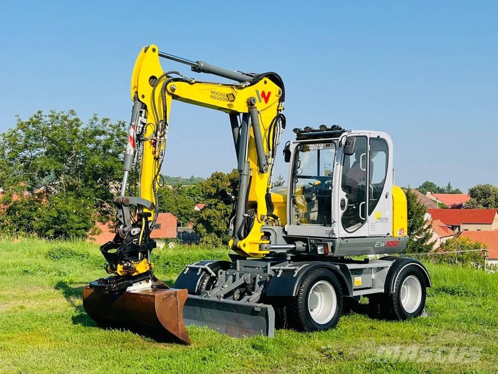 Wacker Neuson EW 100 Ratiniai ekskavatoriai