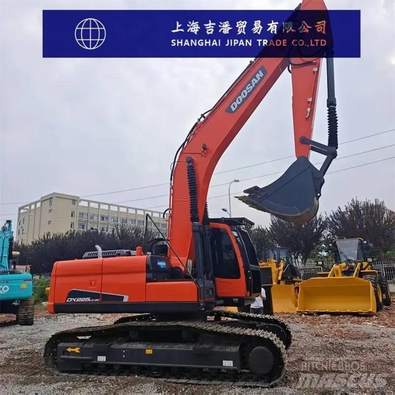 Doosan DX 225 Vikšriniai ekskavatoriai