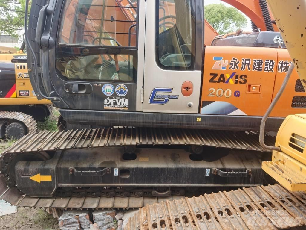 Hitachi ZX 200 Vikšriniai ekskavatoriai