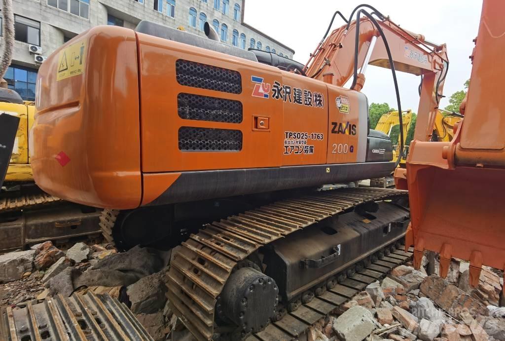 Hitachi ZX 200 Vikšriniai ekskavatoriai