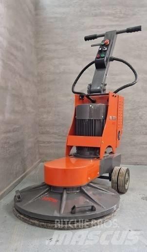 Husqvarna BB 700 Statyba - Kita