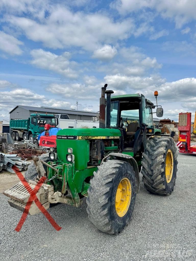 John Deere 4455 Traktoriai