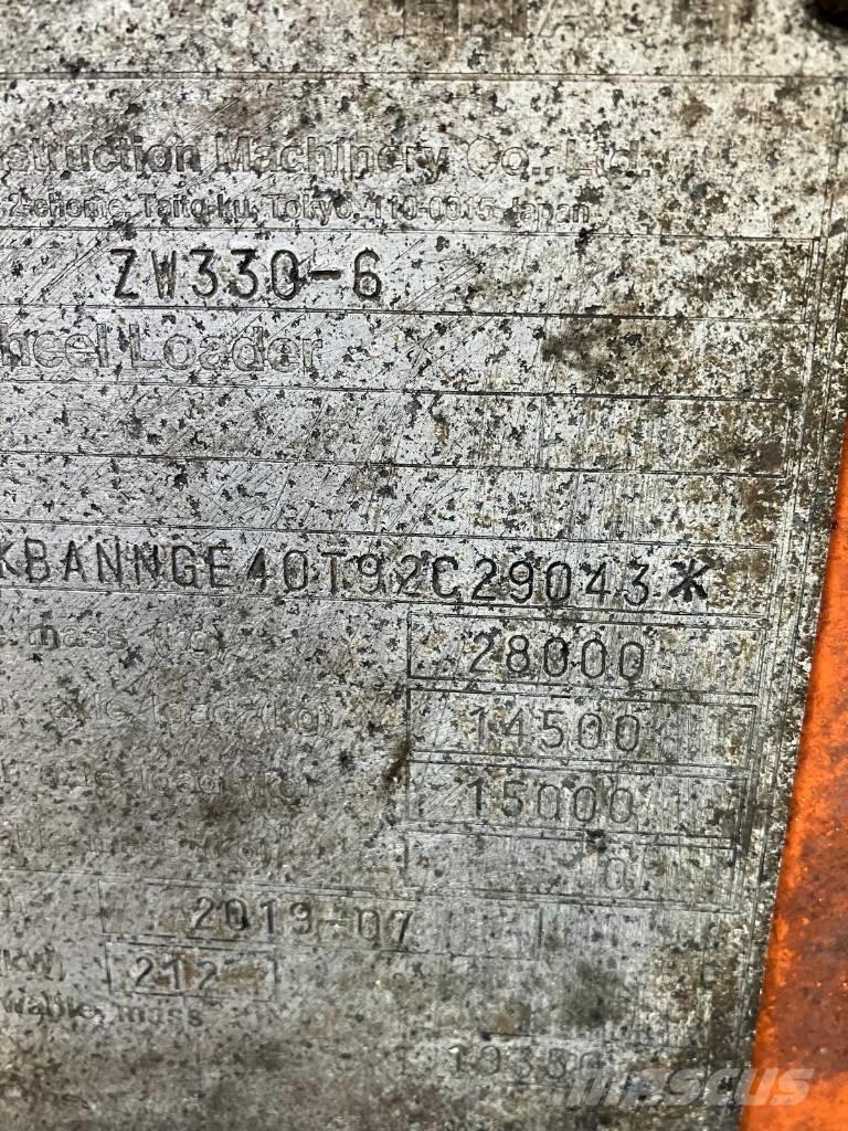 Hitachi ZW330-6 Naudoti ratiniai krautuvai