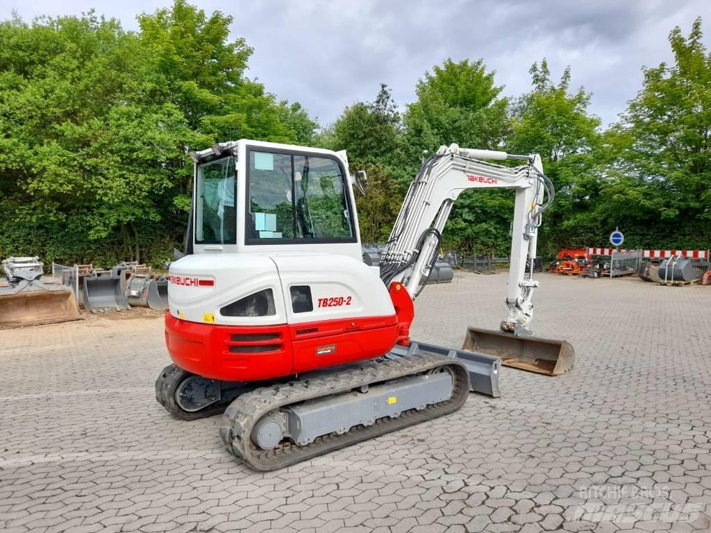 Takeuchi TB 250-2 Mini ekskavatoriai < 7 t