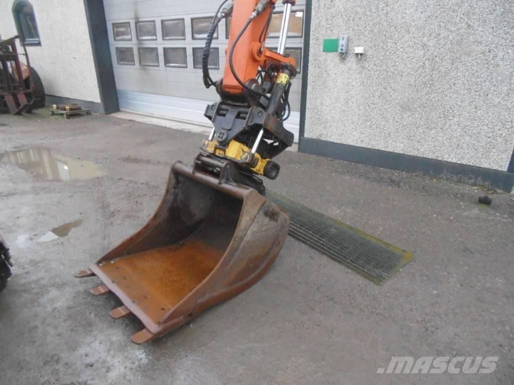 Hitachi 85 US Vidutinės galios ekskavatoriai 7-12 t