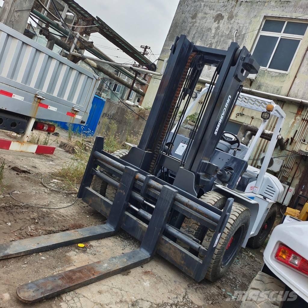 TCM FD 100 Dyzeliniai krautuvai