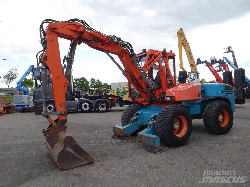 Mecalac 12MXT Ratiniai ekskavatoriai