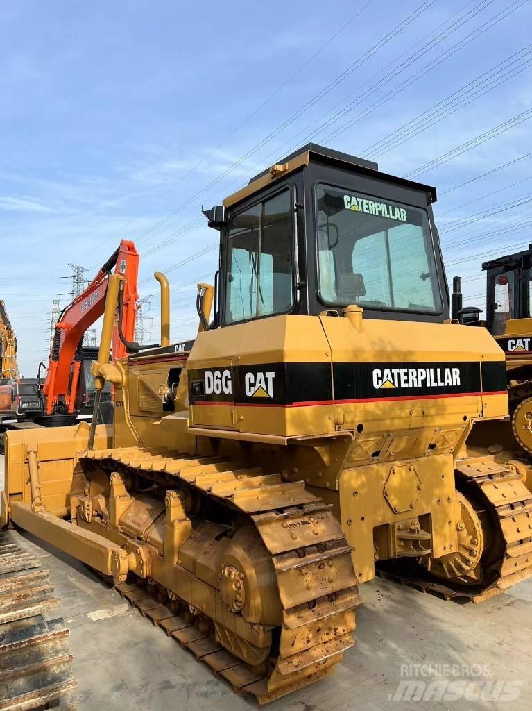 CAT D 6 G Vikšriniai buldozeriai