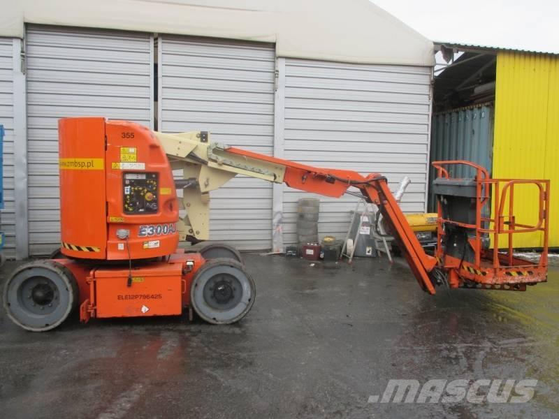 JLG E 300 AJ Alkūniniai keltuvai