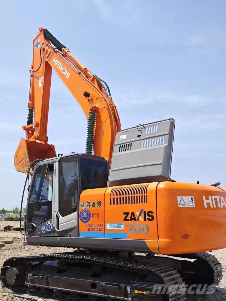 Hitachi ZX200 Vikšriniai ekskavatoriai