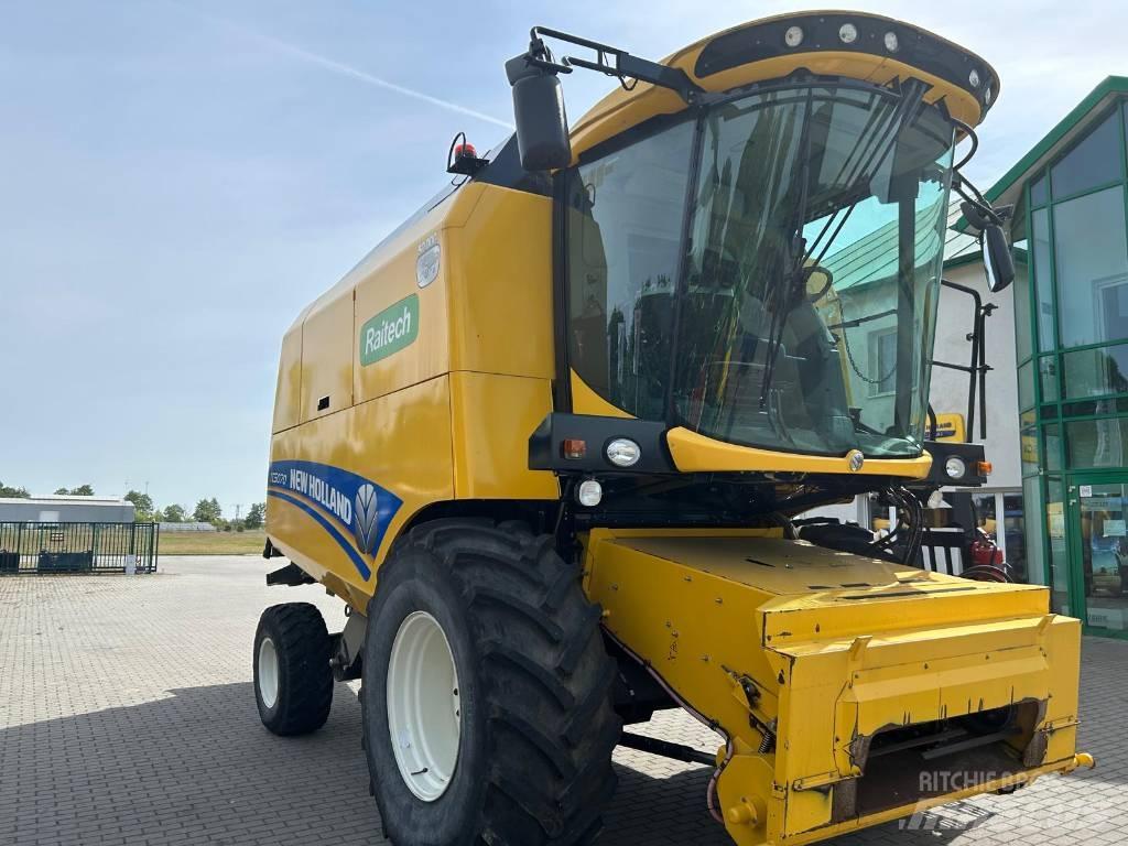 New Holland TC 5070 Derliaus nuėmimo kombainai
