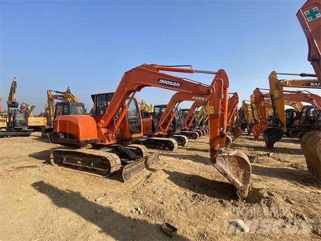 Doosan DX80 Mini ekskavatoriai < 7 t
