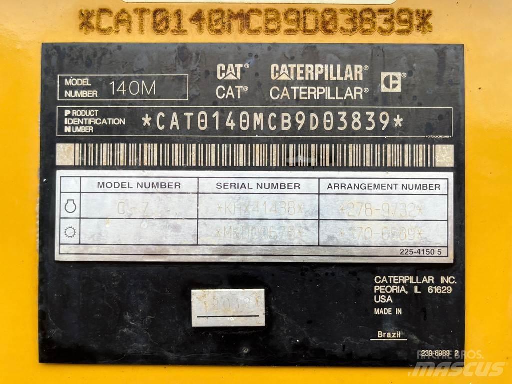 CAT 140M Greideriai