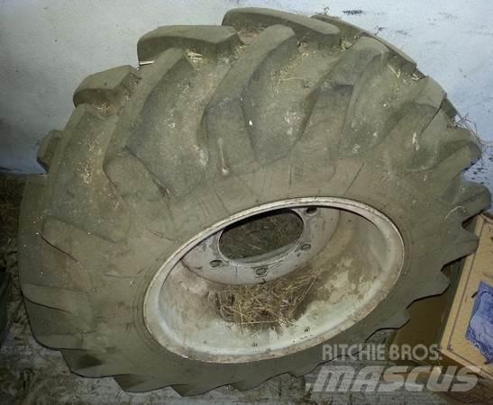  Pneu 10-15.3 Padangos, ratai ir ratlankiai