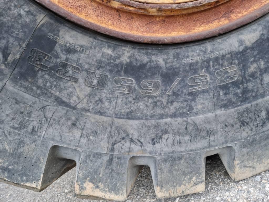 CAT 988 F Naudoti ratiniai krautuvai