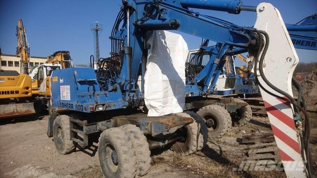 Liebherr A900-C Ratiniai ekskavatoriai