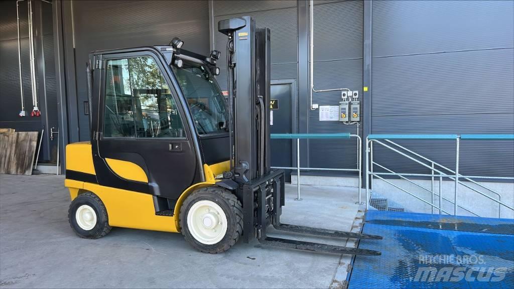 Yale GDP 30 VX Dyzeliniai krautuvai
