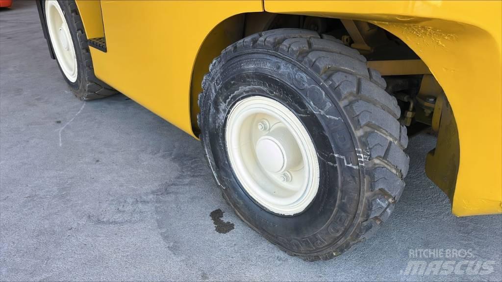 Yale GDP 30 VX Dyzeliniai krautuvai