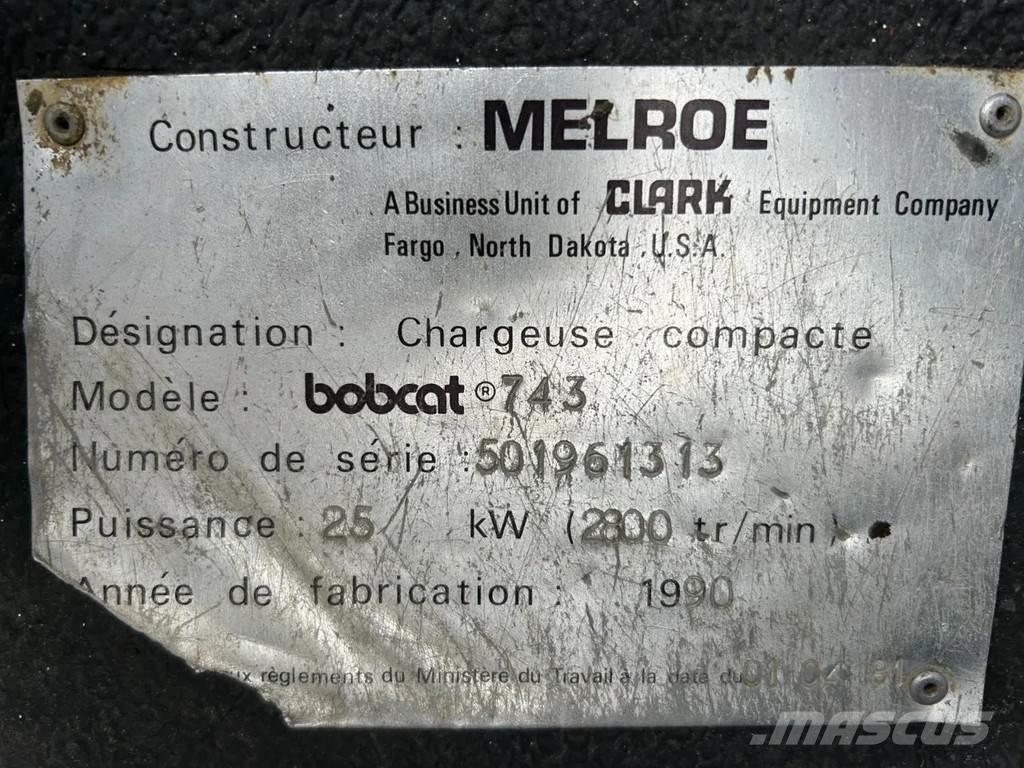 Bobcat 743 Krautuvai su šoniniu pasukimu