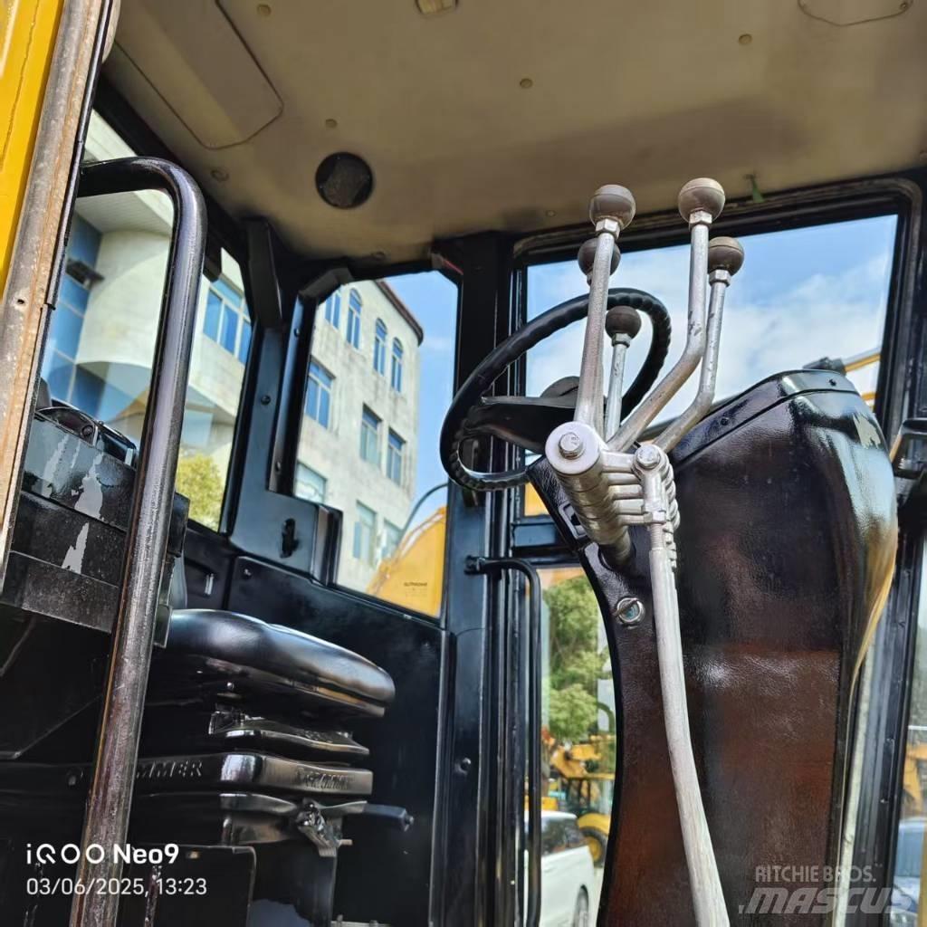 CAT 140 G Greideriai