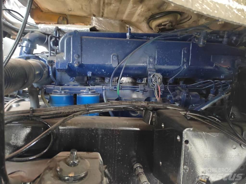 Shacman F3000 6X4 Savivarčių priekabų vilkikai