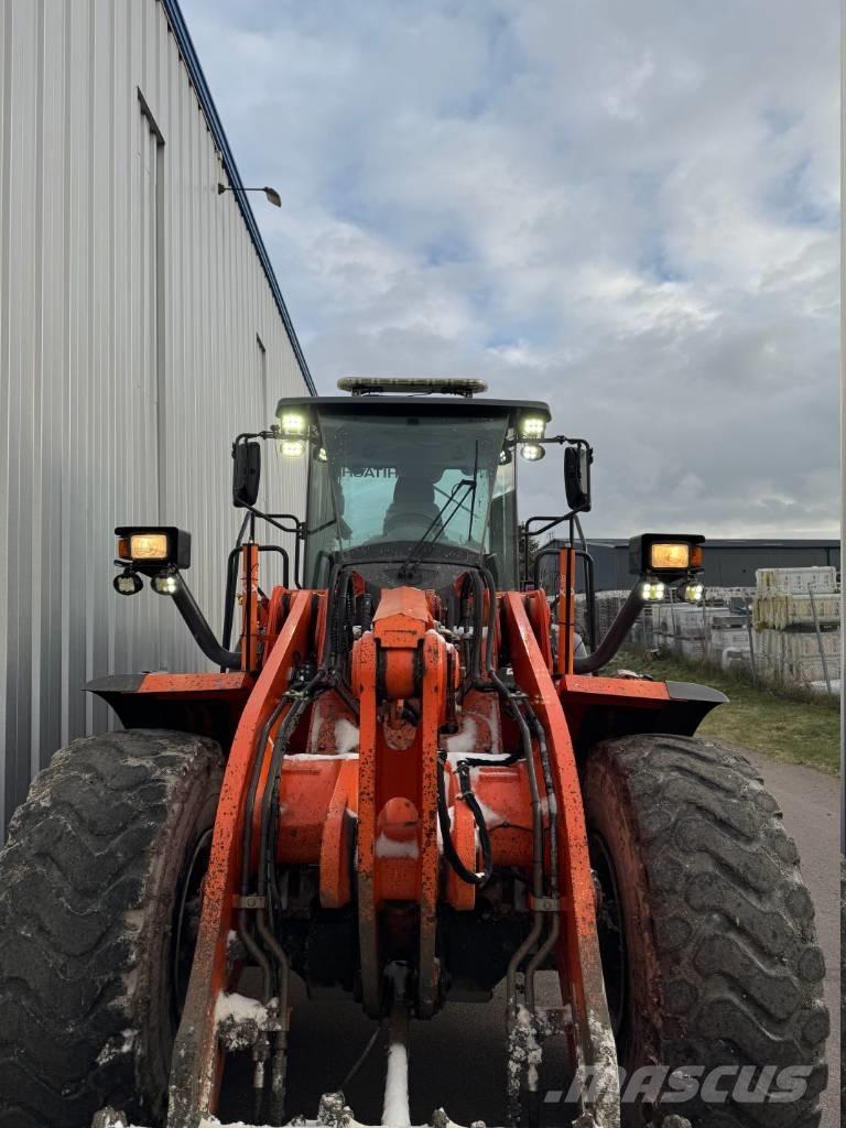 Hitachi ZW 250 Naudoti ratiniai krautuvai