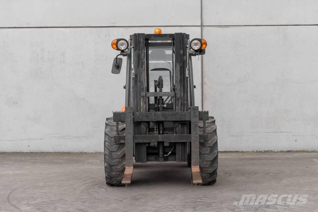 Ausa C 250 H X4 Dyzeliniai krautuvai