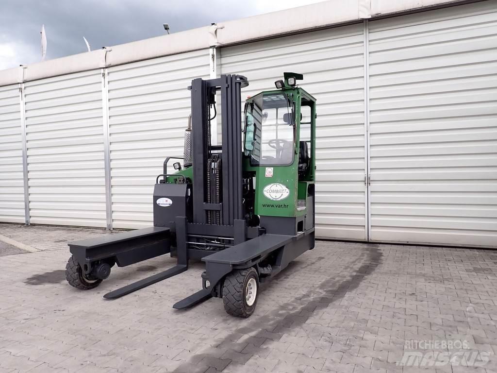 Combilift C4500 Krautuvai su pakrovimu iš šonų