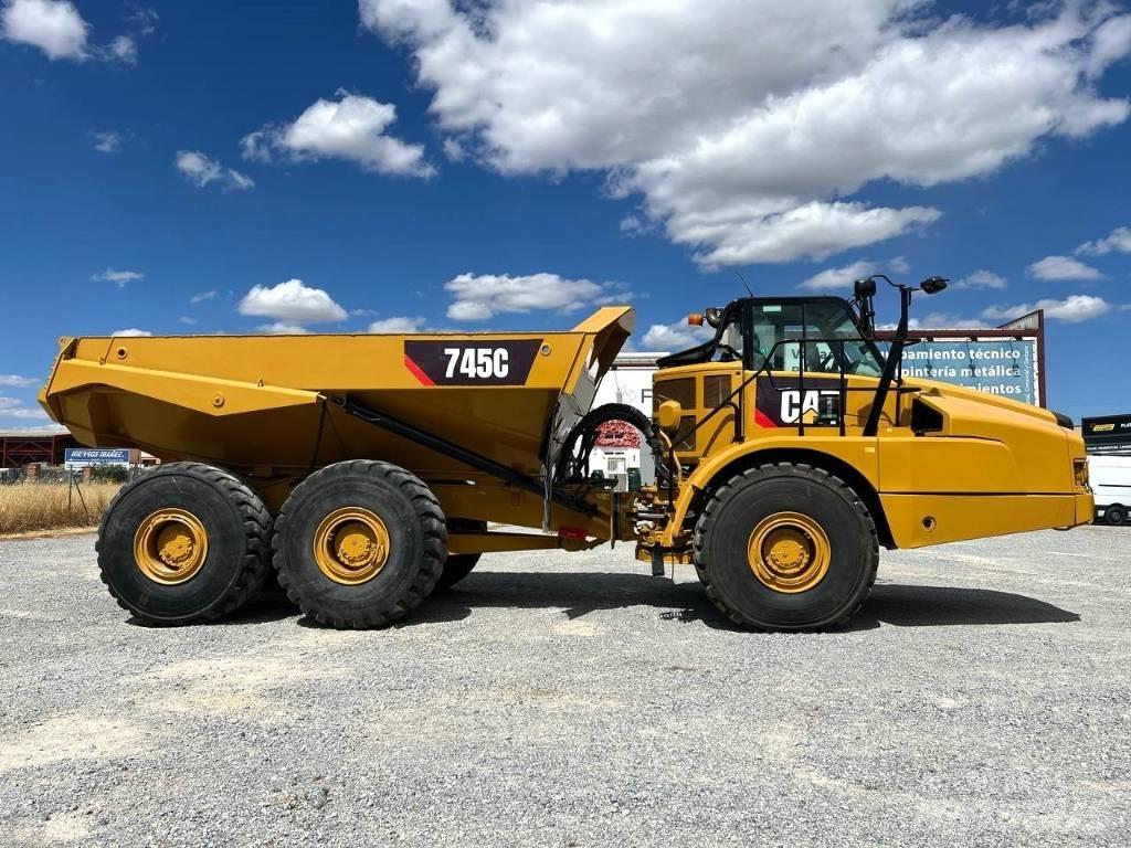 CAT 745 C Karjeriniai savivarčiai